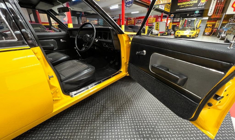 Holden Torana L34 SL/R 5000 Interior - Muscle Car Warehouse