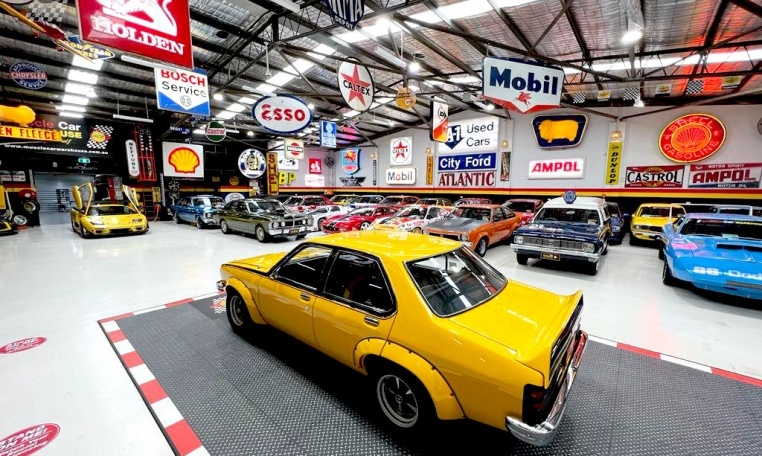 Holden Torana L34 SL/R 5000 - Muscle Car Warehouse