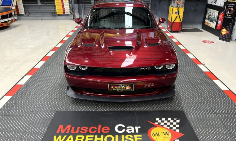 2018 Dodge Challenger Hellcat SRT - Muscle Car Warehouse