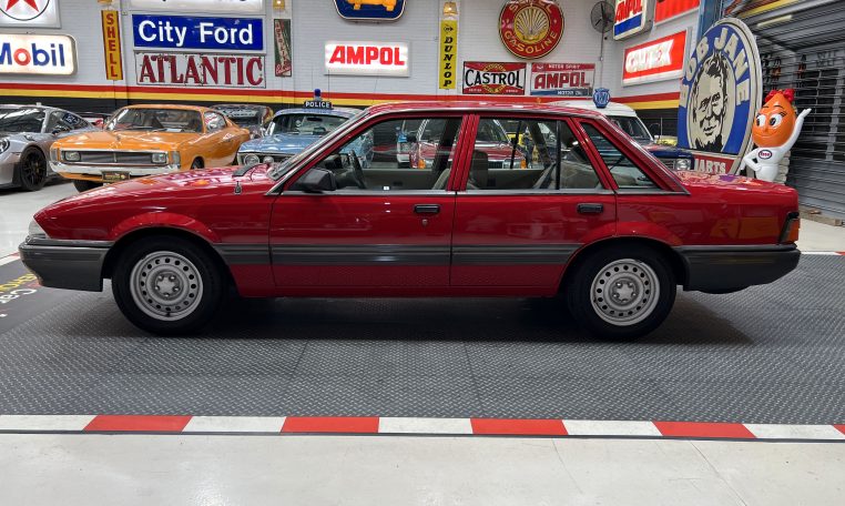 1987 Holden VL Commodore Executive - Muscle Car Warehouse
